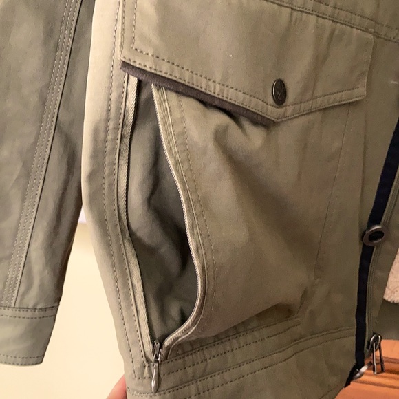 Dakota Grizzly - Picture 2 of 9